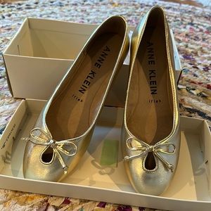 Anne Klein iflex Gold Flats